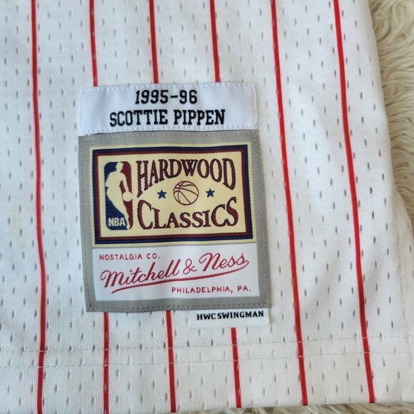 Mitchell & Ness Pippen Chicago Bulls Jersey Size Large - Picture 5 of 8